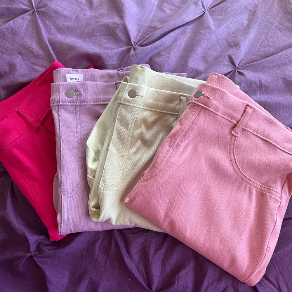 NWOT. Jeans Jeggings - rose/pink, Light green, lilac and hot pink. 2X